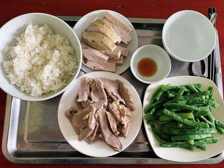 Chịu khó thay đổi thực đơn các món ăn...