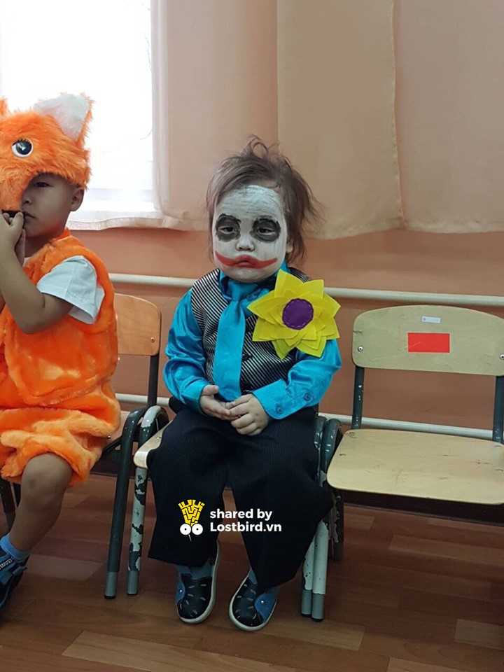 Mới đây, hình ảnh em bé được phụ huynh hoá trang thành Joker để chào đón dịp lễ Halloween đã gây "bão" trong CĐM.