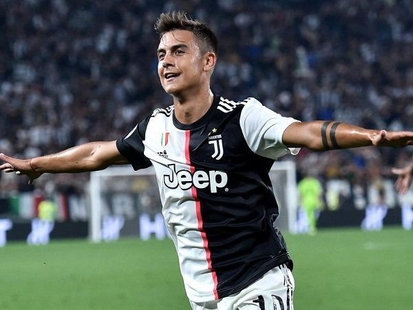 Với 3 cầu thủ nhiễm bệnh thì ban lãnh đạo Juventus đang rất lo lắng bởi nguy cơ lây nhiễm chéo cao dù các cầu thủ đã được nghỉ cách ly từ một tuần nay.