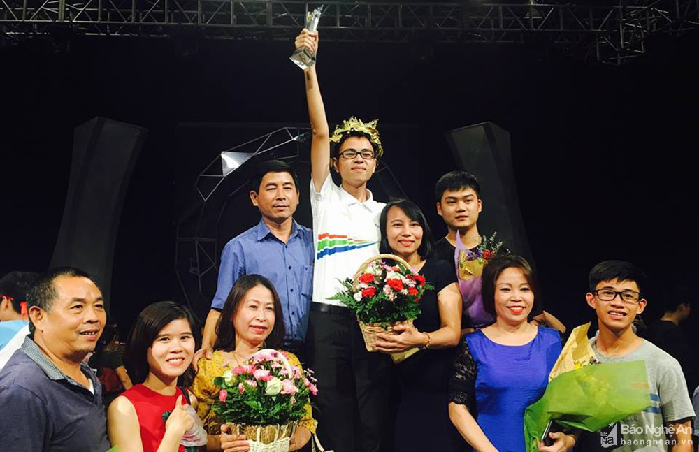 Được biết, đoạt chức Quán quân Đường lên đỉnh Olympia là ước mơ từ những ngày học tiểu học của Trần Thế Trung.