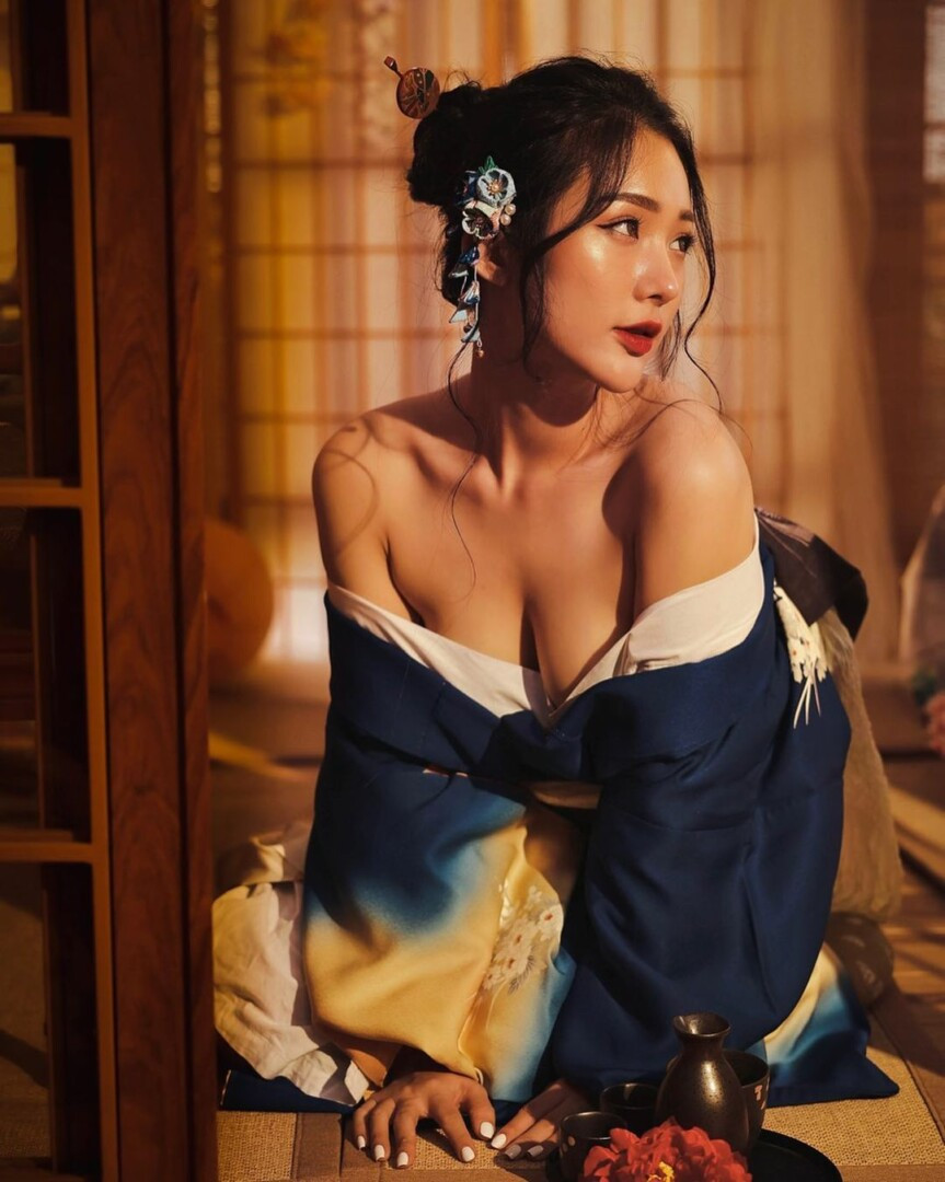 Nói về điều này, người đẹp sở hữu vòng 3 hơn 1 mét cho biết: "Không phải ai cũng có vóc dáng giống nhau, mặc định phải làm sao để vừa vặn với cơ thể, giúp che đi khuyết điểm, làm nổi bật ưu điểm. Vấn đề Trân trọng quan tâm".