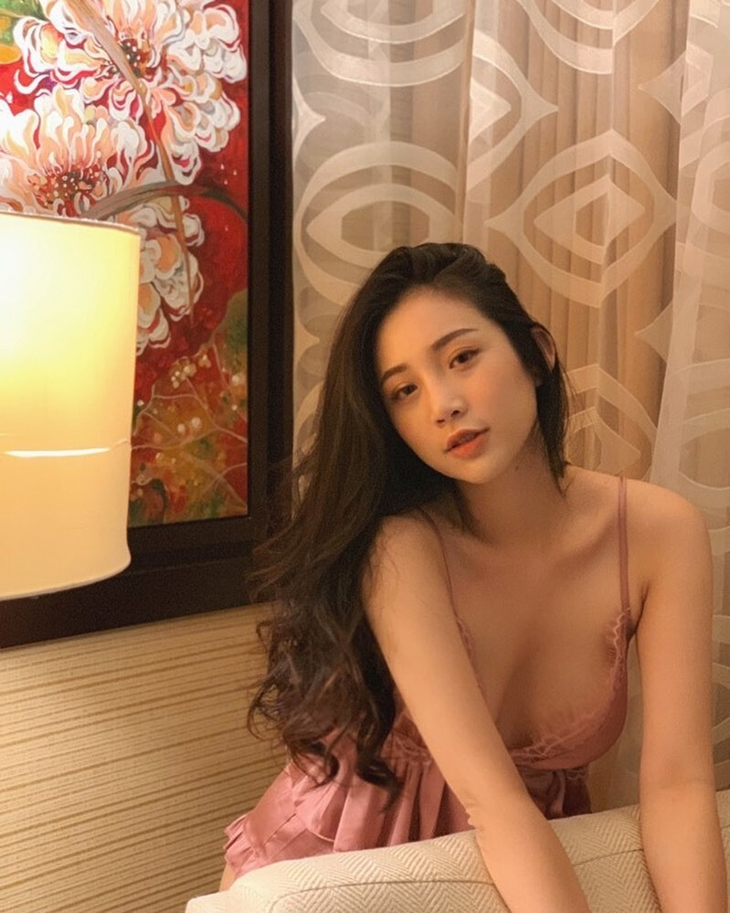 Dù phức tạp nhưng công việc kinh doanh của Huyền Trân không bị ảnh hưởng nhiều. Hiện tại, cô gái xinh đẹp này đang tiếp tục mở rộng lĩnh vực kinh doanh quản lý thú cưng của mình.