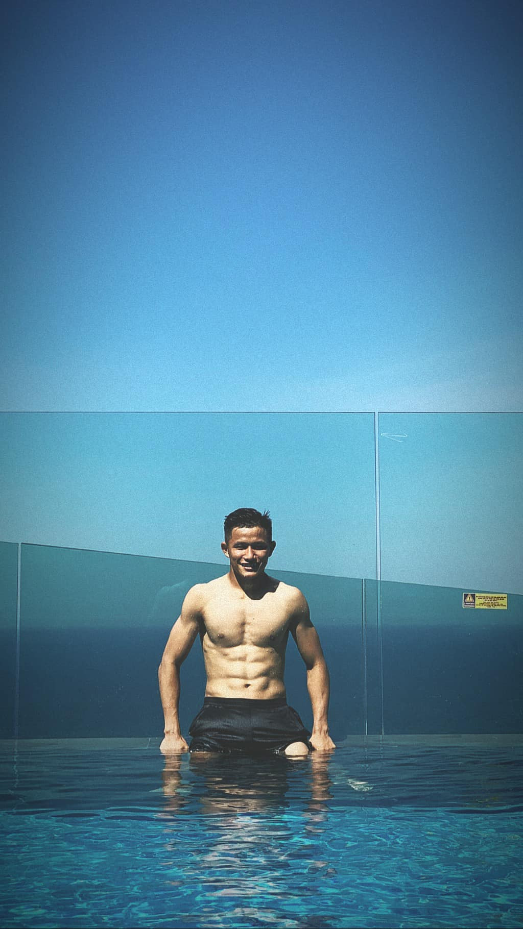 Với lịch tập luyện khá dày và thường xuyên đến phòng gym, Phan Văn Biểu sở hữu thân hình 6 múi. Anh chàng cũng được nhận xét là có tính cách mạnh mẽ và luôn nỗ lực hết mình.