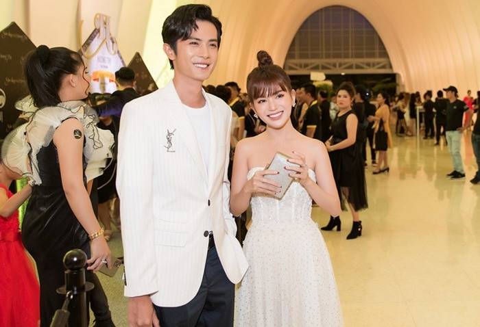 Có thể nói, Huỳnh Phương và Sĩ Thanh hiện tại là cặp đôi được chú ý nhất nhì showbiz sau khi công khai mối quan hệ.