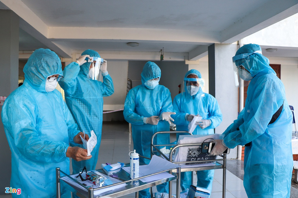 Ngày 2/6, đoàn kiểm tra sức khỏe của Sở Y tế Quảng Nam do ông Nguyễn Văn Hai, Giám đốc Sở Y tế Quảng Nam, dẫn đầu đã đến Trường Trung cấp Cảnh sát nhân dân 5 (xã Bình Nguyên, huyện Thăng Bình, Quảng Nam) để thăm khám cho các công dân về nước từ Đài Loan. Trong số này có 243 sản phụ.