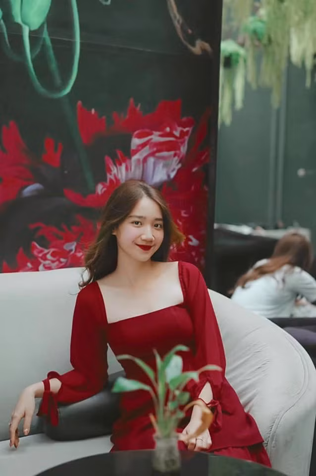 Mặc dù biết còn nhiều khó khăn nhưng trong tương lai, Mai Phương vẫn muốn theo đuổi ngành sư phạm.