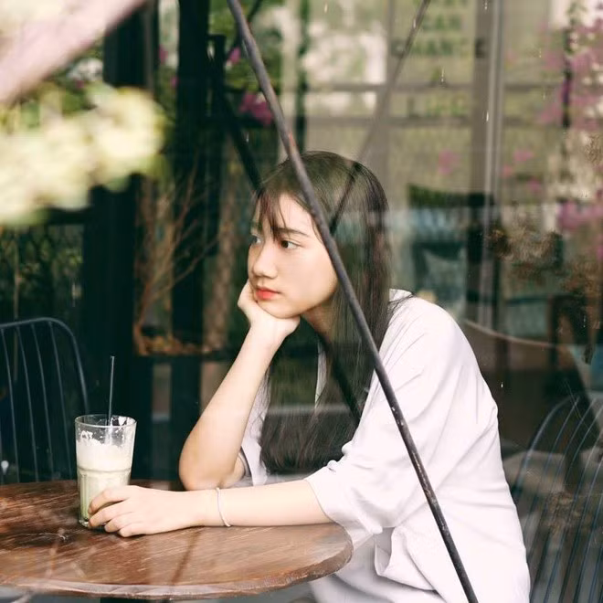 Mai Phương cho biết rất bất ngờ khi những tấm hình của bản thân lại được mọi người chia sẻ và yêu thích.