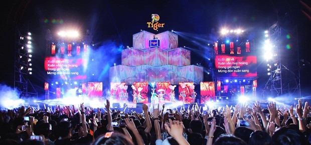 Chương trình countdown được tổ chức tại Quảng trường Đông Kinh Nghĩa Thục hàng năm là một trong nhưng sân khấu sôi động bậc nhất Hà Nội đêm 31/12.