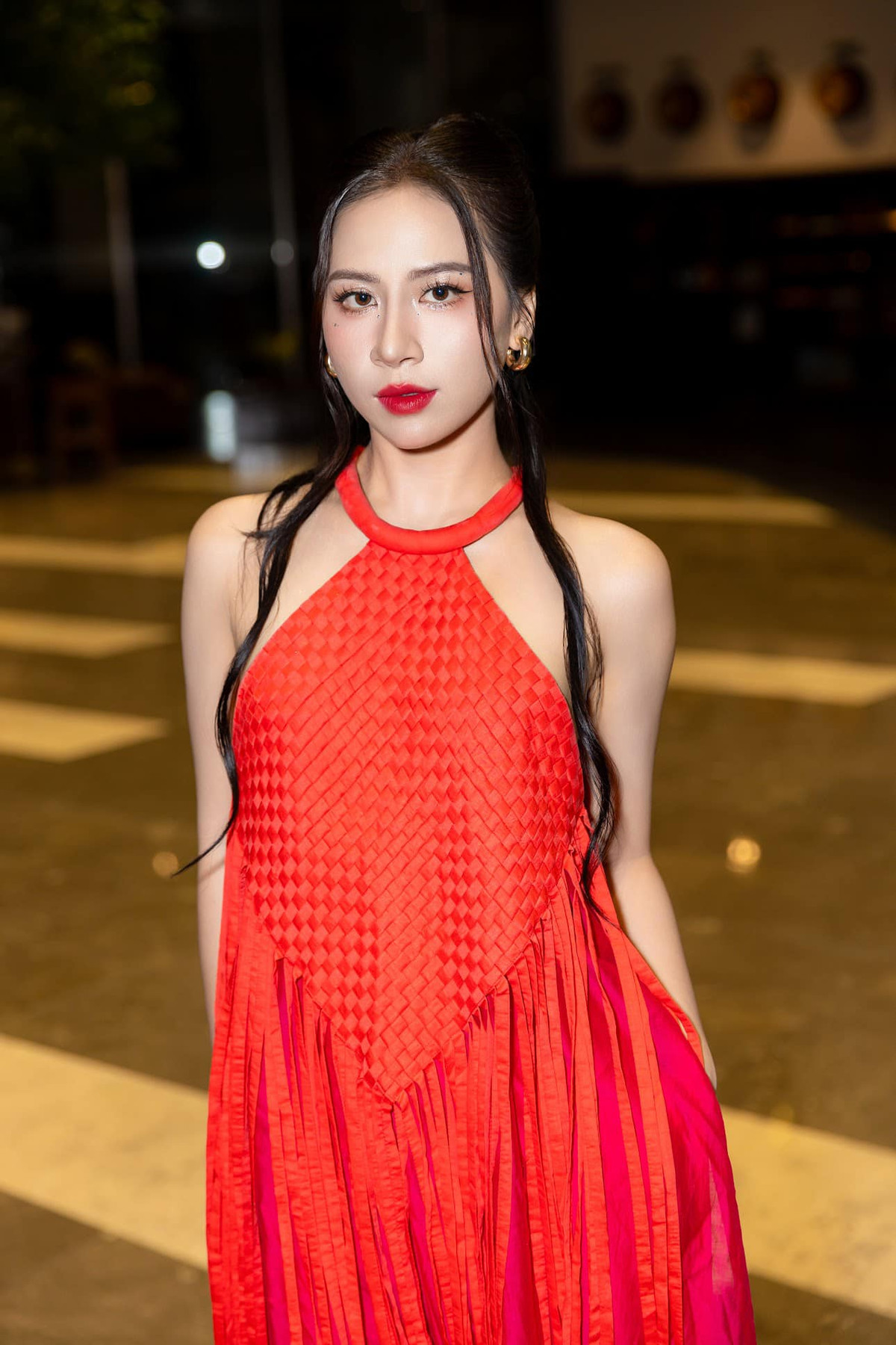 Cô nàng nổi lên từ thời điểm dịch Covid-19 năm 2021 với các video trên TikTok, nội dung hài hước hoặc thể hiện khả năng vũ đạo.