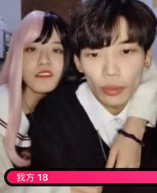 Nhan sắc thật của cặp đôi Trung Quốc khiến ai nấy đều hoảng hốt. Trong khi Aoi Neko trông vô cùng tầm thường với các nét trên khuôn mặt kém hài hoà thì Q lại bị đánh giá là quá gầy gò, không thể liệt vào hàng đẹp trai.