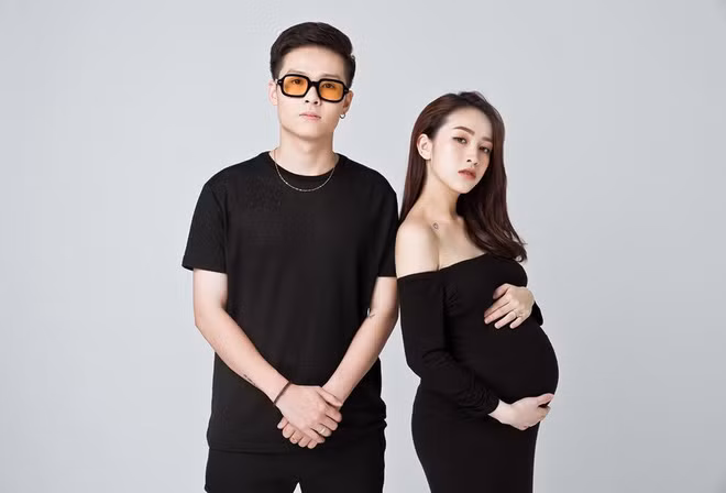 Dù mang danh rich kid nhưng Joyce Phạm cho biết cô vẫn diện đồ vài trăm nghìn và tự kiếm được tiền nhờ vào việc kinh doanh thời trang.