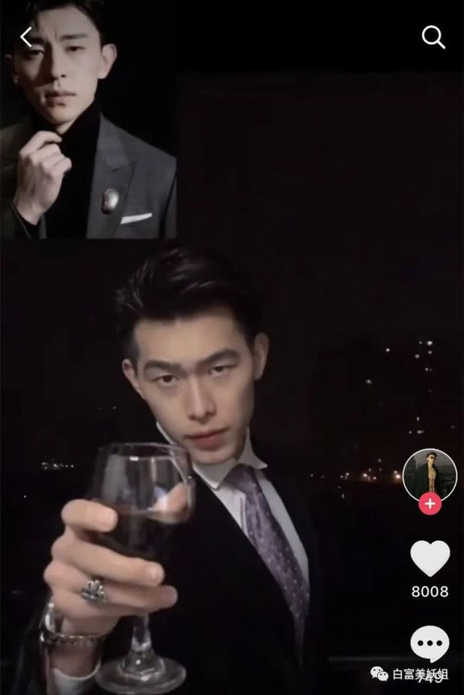 "Bản sao Đặng Luân" là biệt danh mà netizen đặt cho hot boy Trung Quốc có tiếng trên mạng xã hội với 2 triệu người theo dõi. Anh chàng được biết đến nhờ vẻ ngoài điển trai bụi bặm, có góc nghiêng thần thánh giống với nam diễn viên phim "Hương mật".