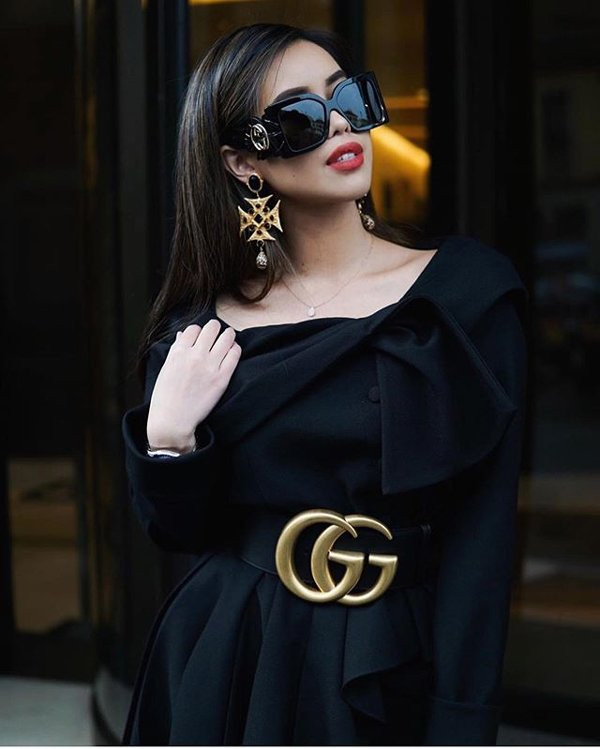 Hết Chanel lại đến bộ phụ kiện của Gucci, đây chắc hẳn là gương mặt khách quen của các anh lớn trong làng thời trang cao cấp Việt Nam rồi.
