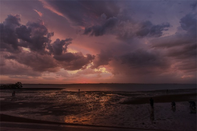 16. Cuối cùng nhưng không kém phần quan trọng, hãy trong tư thế sẵn sàng ghi lại những khoảnh khắc tuyệt vời xung quanh bạn. Ảnh: BrightSide