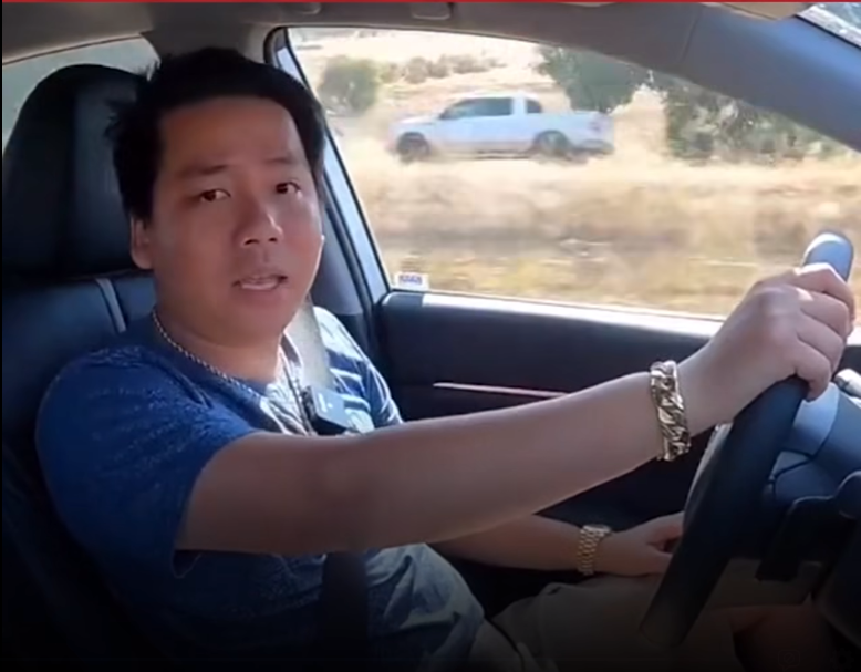 Thường có những phát ngôn gây nhiều tranh cãi, mới đây, anh chàng lại gay xôn xao với câu chuyện dạy gen Z phải có lộ trình để lương năm 28 tuổi không được ít hơn 50 triệu mỗi tháng.