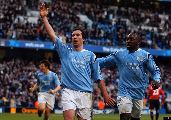 Robbie Fowler đã có những tháng ngày êm đềm ở đội trẻ của The Kop trước khi được đôn lên đá ở đội một mùa giải 1993/94. Fowler liên tiếp lập những kỉ lục và thành tích ghi bàn vô cùng đặc biệt.