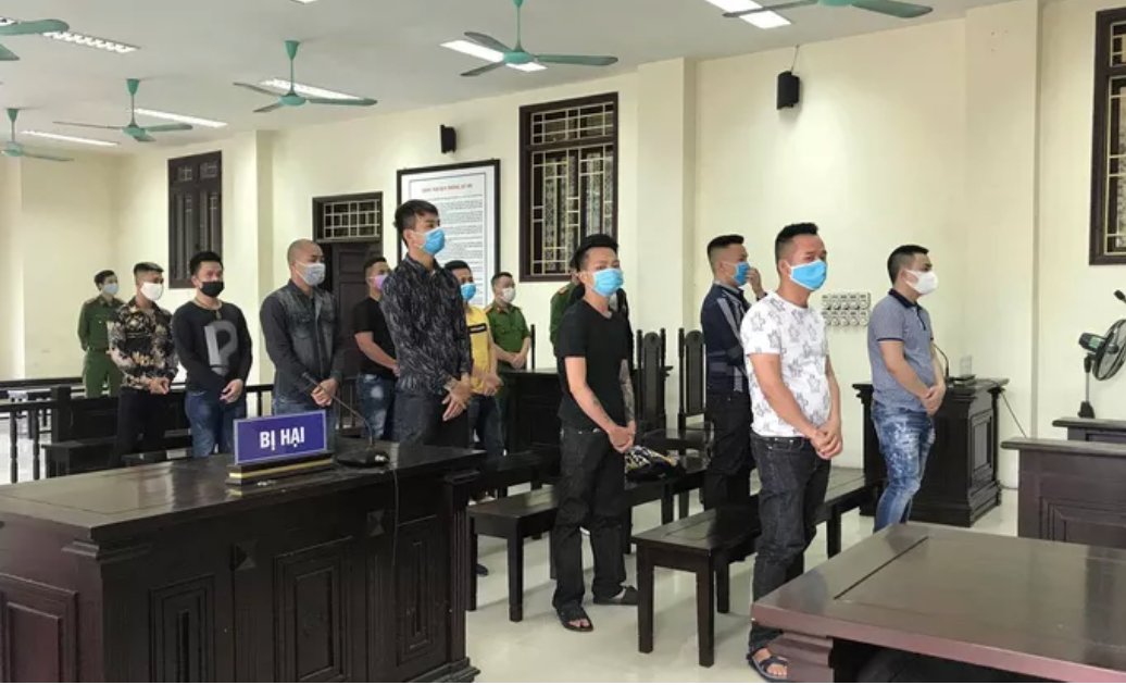 Tam hoan toa xu con nuoi Duong 