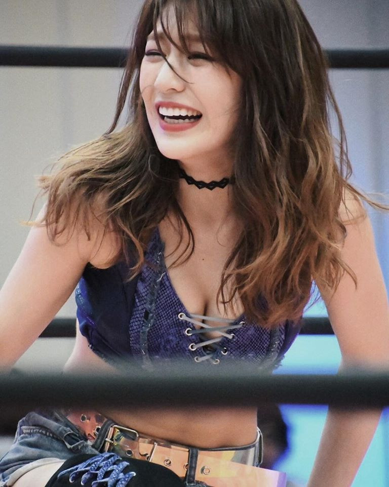 Yuki có vóc dáng mảnh mai, cao 1,73 m, có số đo 3 vòng quyến rũ. Trước khi hoạt động nghệ thuật tại Nhật Bản, cô nàng sinh năm 1993 này từng có 17 năm học tập tại Mỹ.