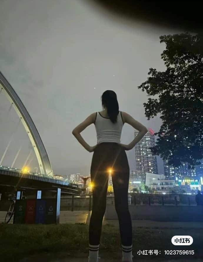 Anh người yêu của cô gái này căn góc cũng chuẩn quá...