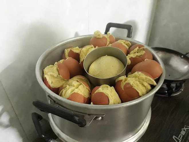 Một số người cho rằng do cô nàng để lửa quá to nên thành quà nhận về mới tệ thế, số khác thì chia sẻ mình cũng từng rơi vào tình cảnh như vậy.