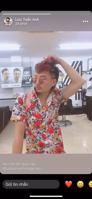 "Trông giống ông chú quá anh ơi" là nhận xét của nhiều dân mạng dành cho Tuấn Anh Magician khi anh chàng nhuộm tóc hồng, để râu và mặc somi hoa lá.