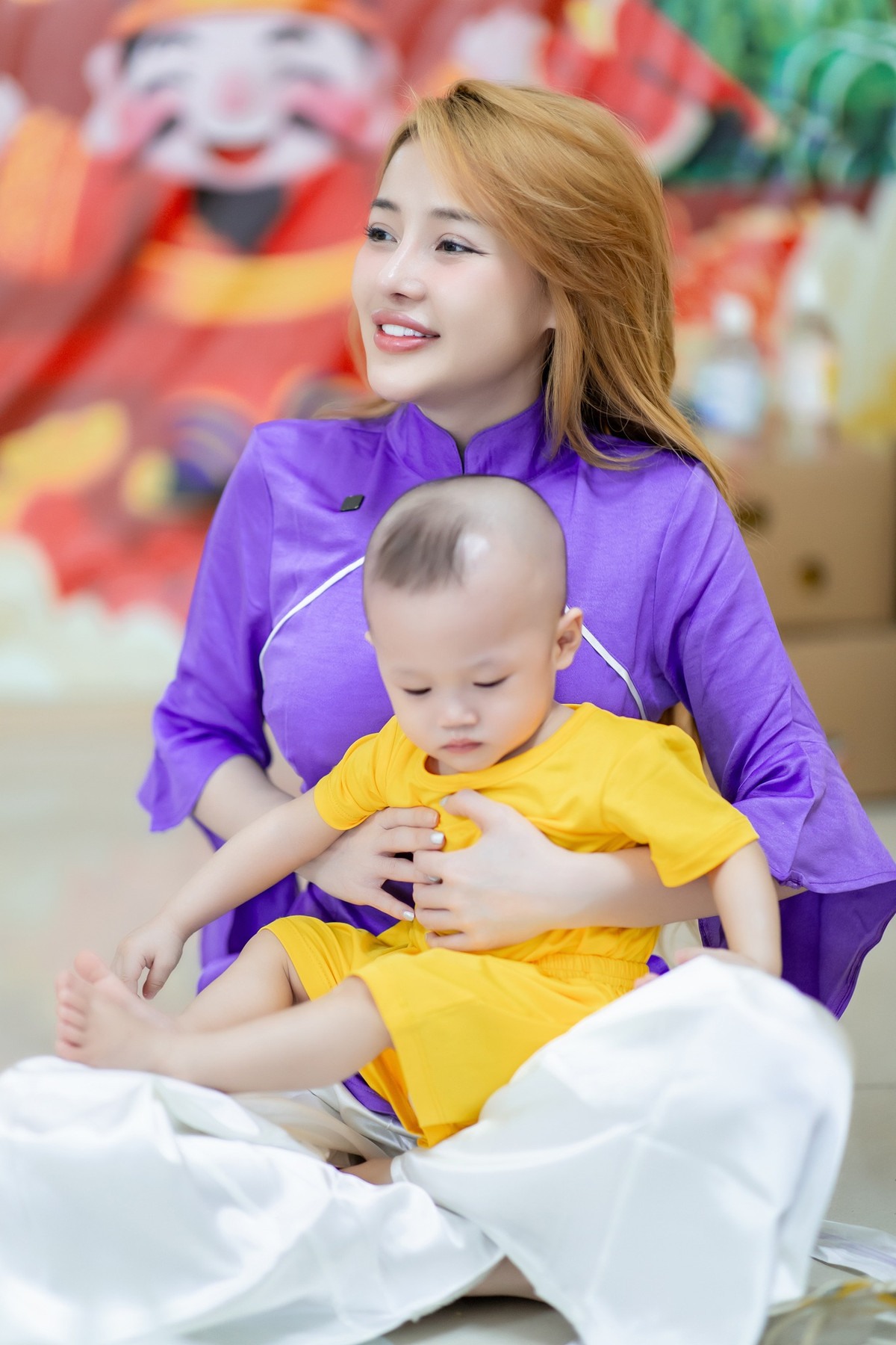 Ngân 98 và Lương Bằng Quang cũng thương xuyên chia sẻ những khoảnh khắc đi từ thiên ở các địa điểm khác nhau.