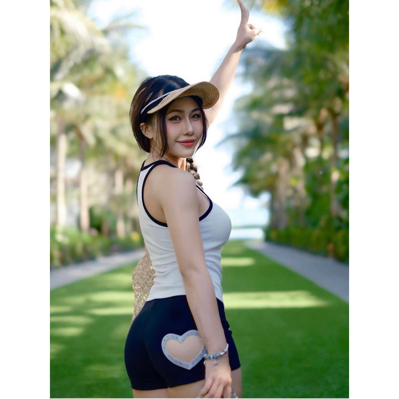 Ngay lập tức, nhiều người đã tỏ ra rất thích thú với thiết kế lạ này, và tìm được nơi bán