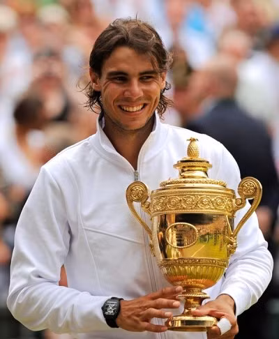 Đầu năm 2012, Rafael Nadal đã bị cơ quan thuế vụ Tây Ban Nha cáo buộc thành lập một số công ty ở xứ Basque nhằm lợi dụng luật thuế thu nhập ở địa phương để giảm bớt số tiền thuế thu nhập từ việc bán bản quyền hình ảnh mà anh phải nộp cho cơ quan thuế vụ.