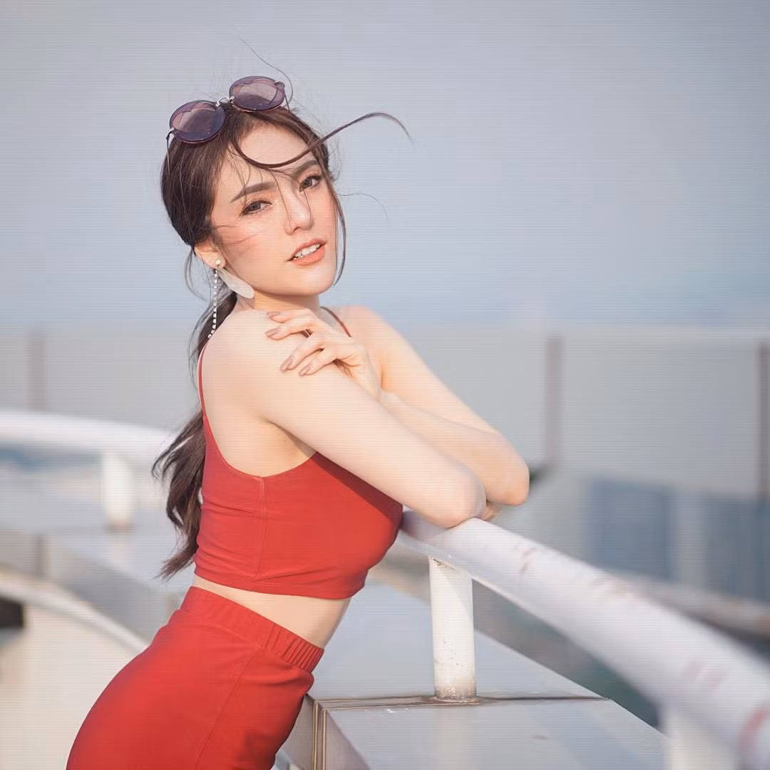 Cổ động viên Thái Lan Panicha Vichaidit cũng từng đặt chân đến Old-Trafford để cổ vũ cho các thần tượng.