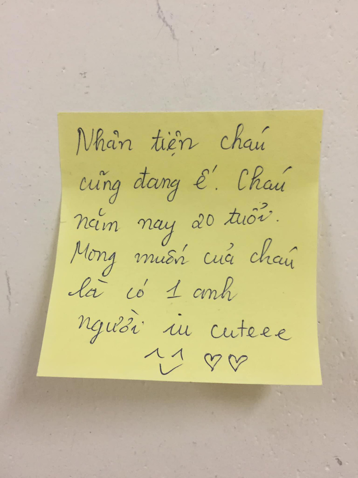 Nhân tiện quảng cáo bản thân luôn, biết đâu lại có cơ hội thoát ế.
