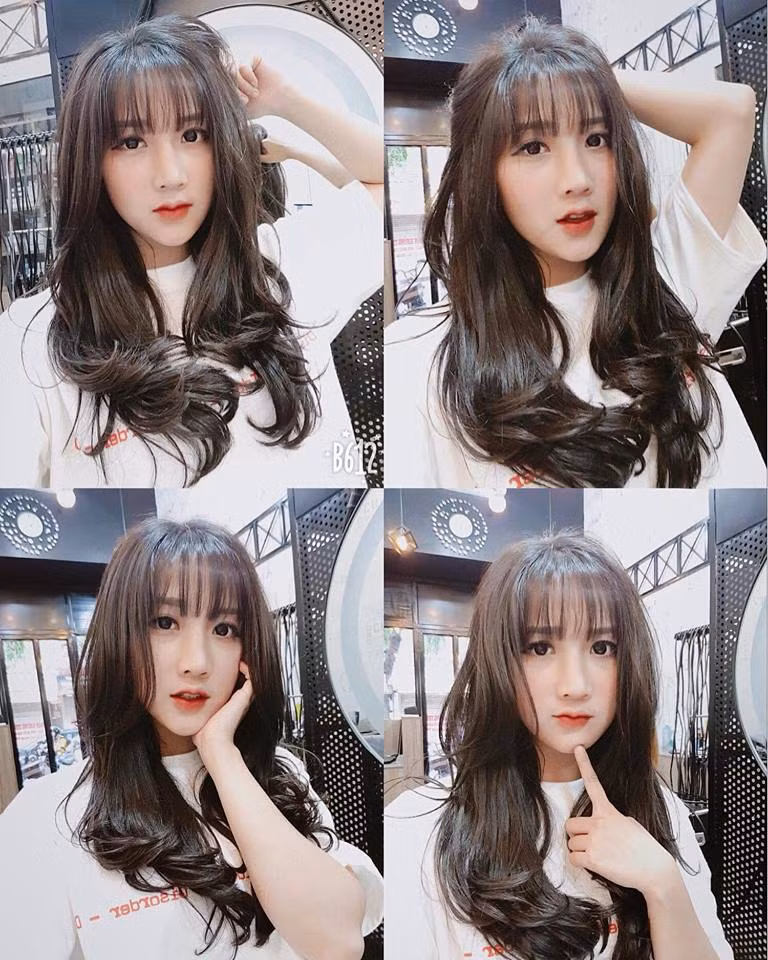 Thì ra, bức ảnh đã được Linh Hương chụp và khiến CĐM chia sẻ rầm rộ đã được chụp từ cuối năm 2018 trong trận đấu giữa các cầu thủ đội tuyển Việt Nam - Thái Lan.