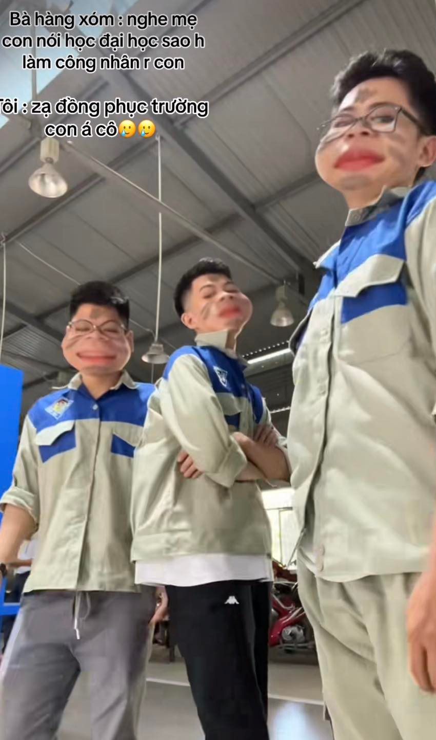 Gương mặt của những bạn trẻ học đại học nhưng bị hiểu nhầm là công nhân quá nhiều lần.