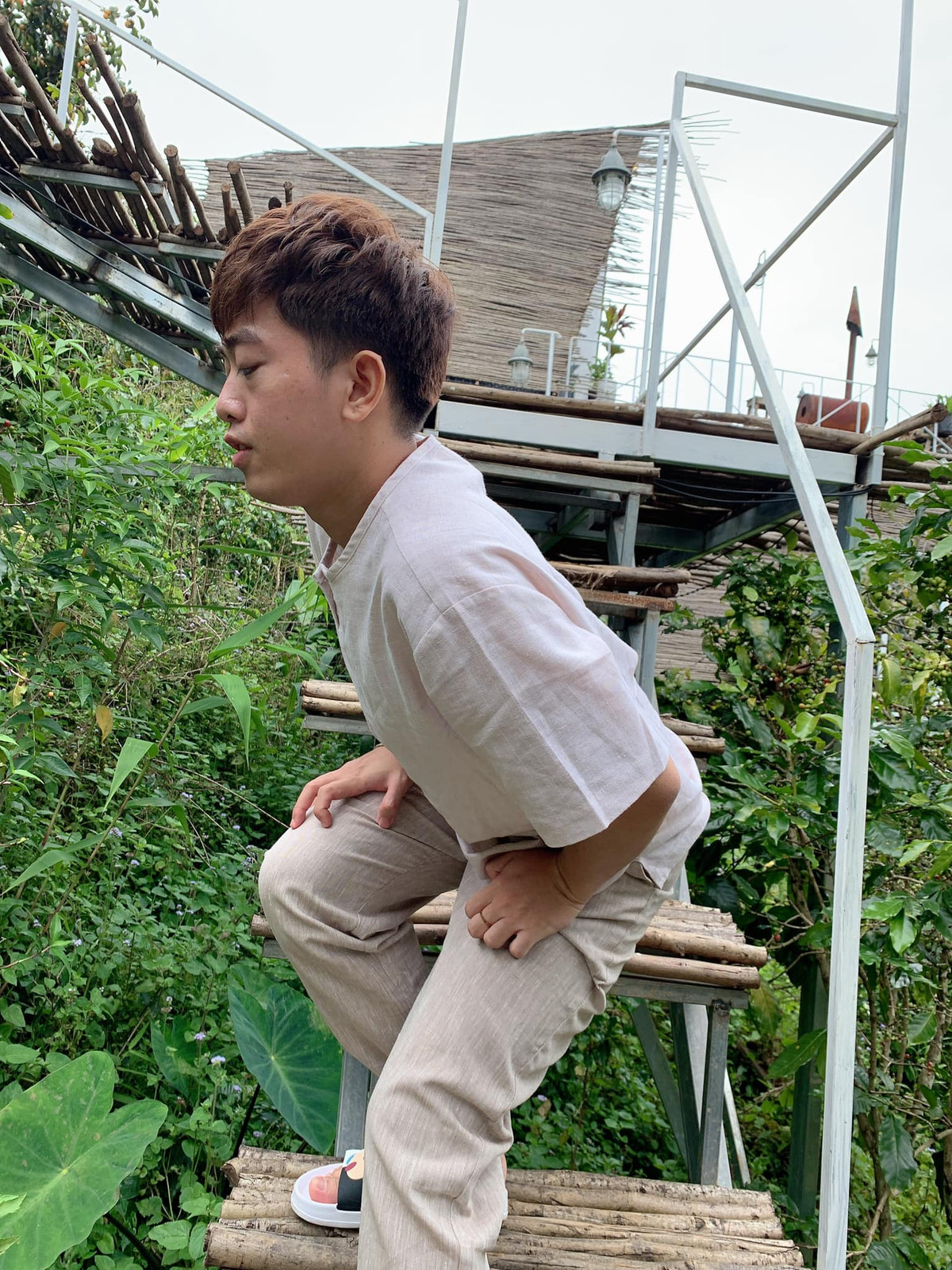 Chỉ sau 4 ngày đăng tải, bộ ảnh của Hoàng Anh đã có gần 40 nghìn lượt like, 15 nghìn lượt bình luận và hơn 10 nghìn lượt chia sẻ.