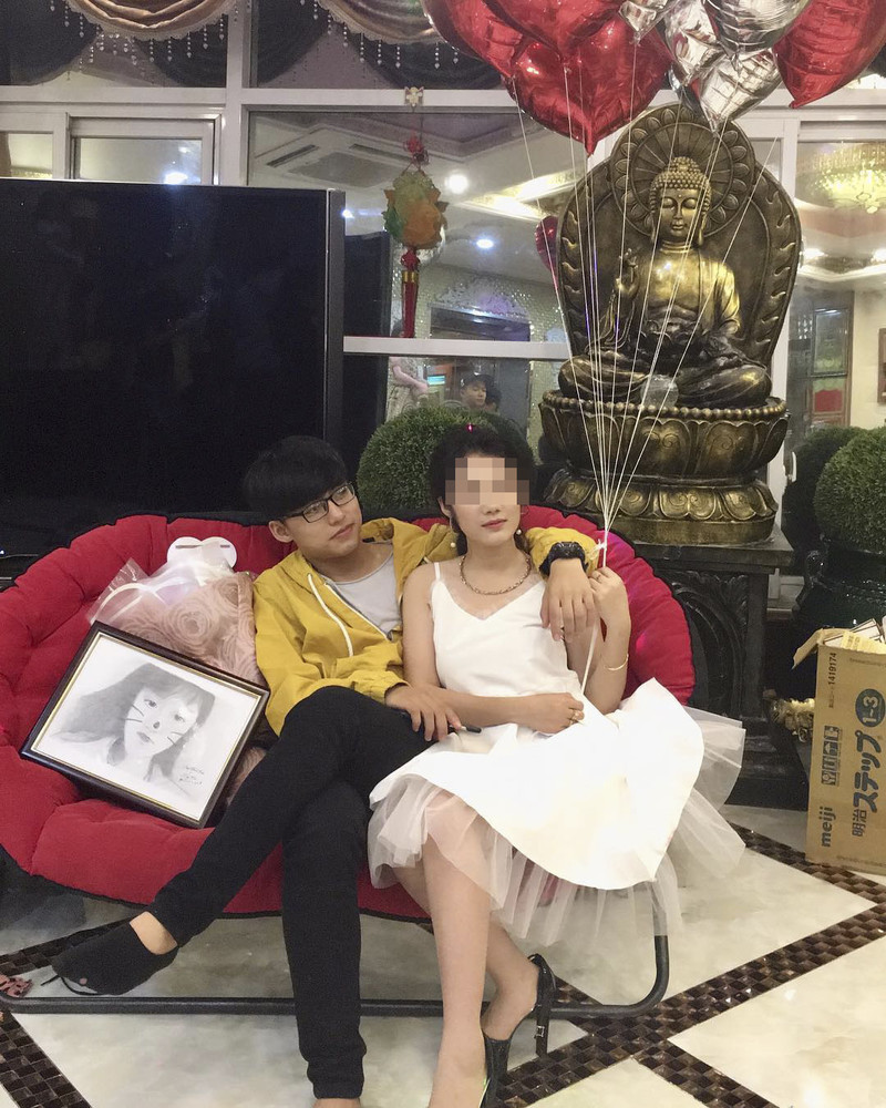 Con gai Duong “Nhue” khoe moi quan he toan hang 