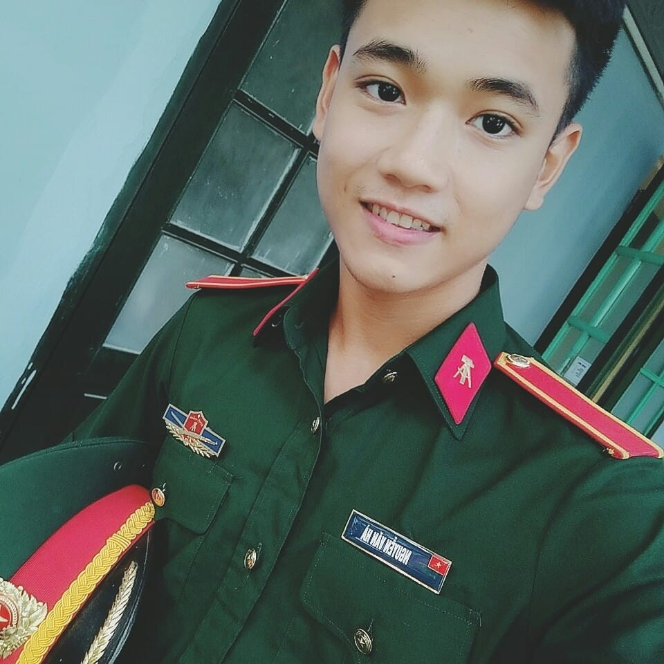 Văn Hà từng chia sẻ, ước mơ của anh chàng là trở thành kỹ sư xây dựng và quân nhân.