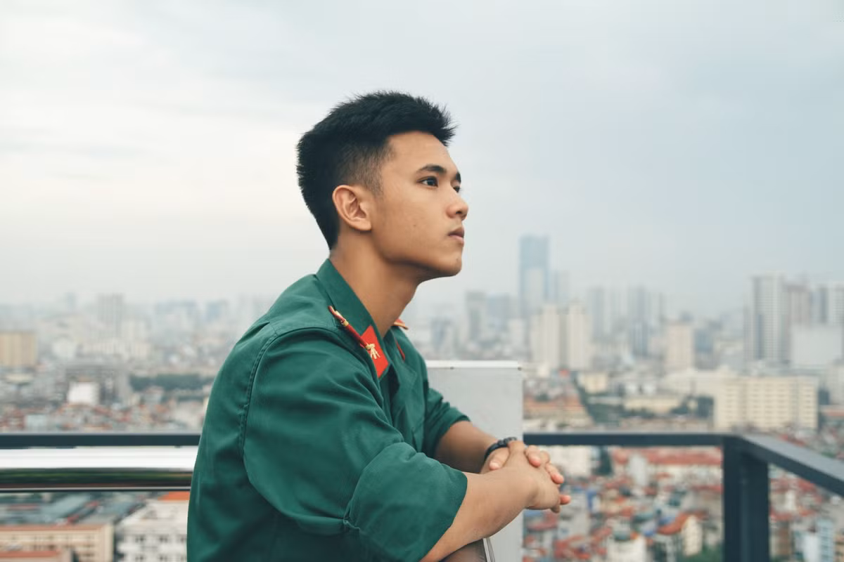 Không chỉ sở hữu vẻ ngoài "xuất sắc", hotboy Học viện Kỹ thuật Quân sự Hà Nội - Văn Hà - còn được lòng chị em với nhiều tài lẻ.