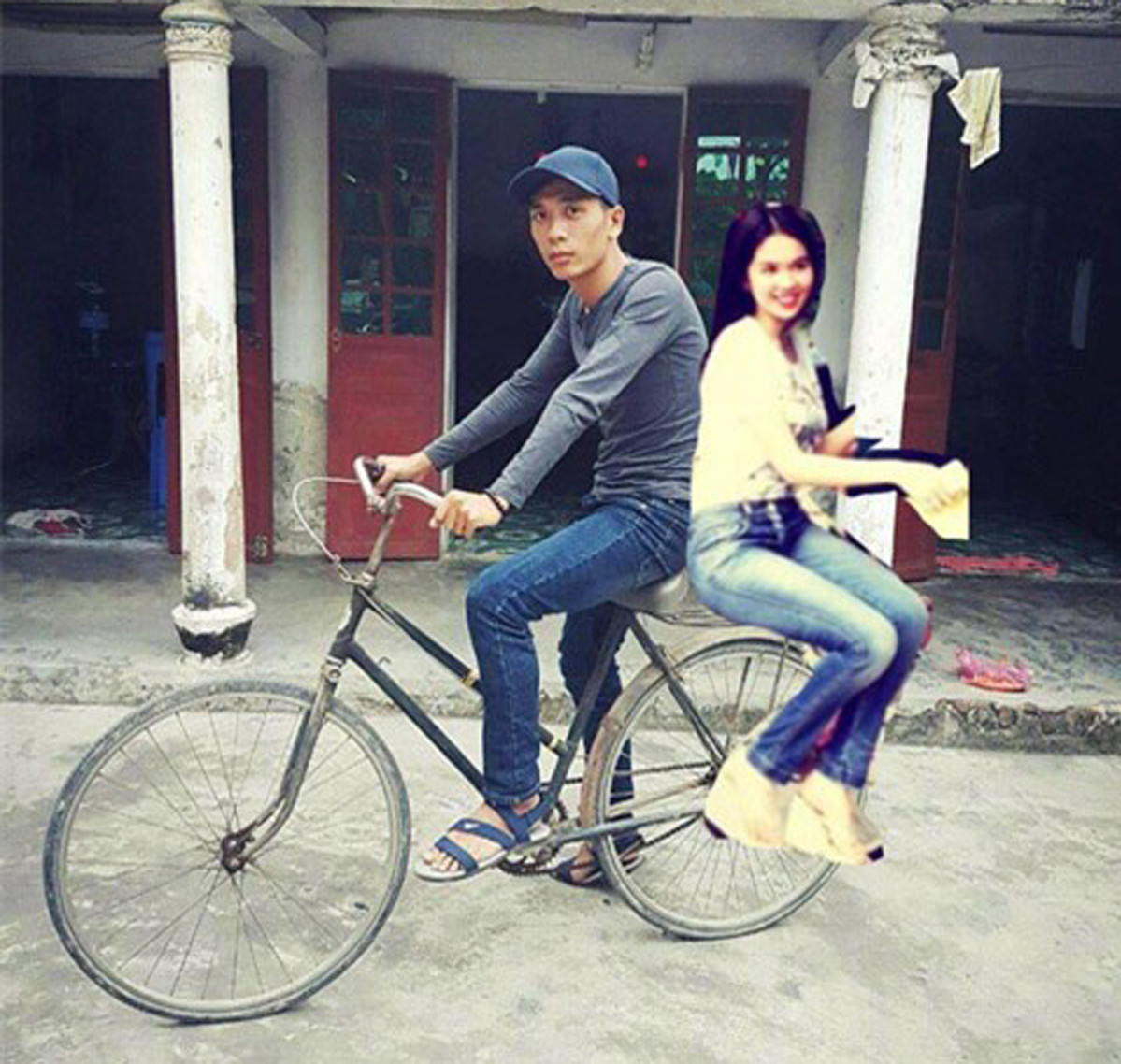 Mãi mới có một người có tâm, sửa theo đúng nguyện vọng của khổ chủ. Thế nhưng trình độ photoshop lại chưa được cao cho lắm, nhìn thế này ai chẳng biết là ghép.