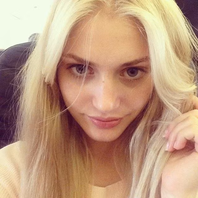 Mặc dù Ronaldo vẫn im lặng trước lời đề nghị “đường mật” của Nicole Neal nhưng sẽ chẳng quá bất ngờ khi bắt gặp số 7 của Real cặp kè với siêu mẫu này.