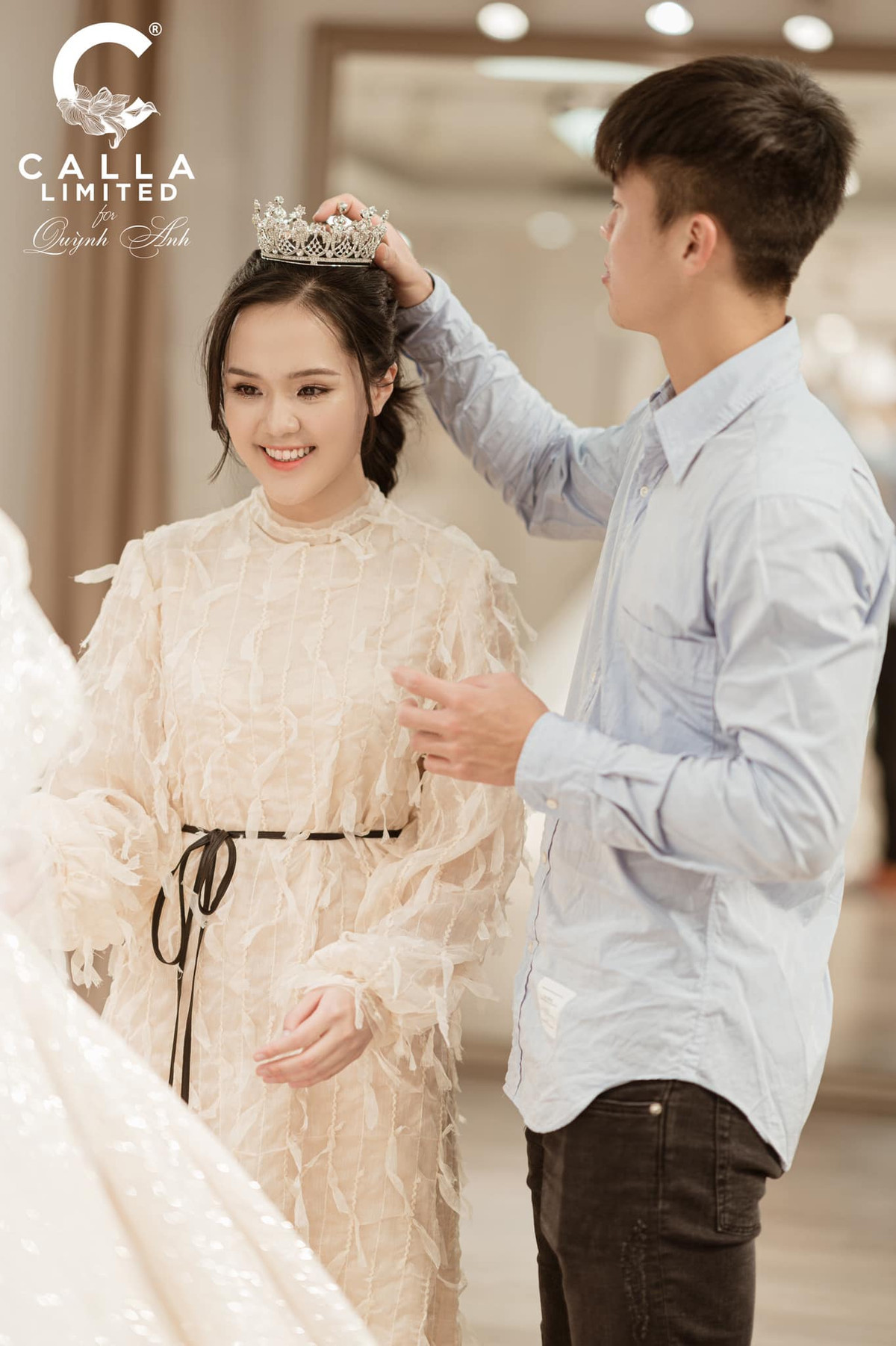 Theo thông báo, 9/2 sẽ là ngày mà Duy Mạnh và Quỳnh Anh tổ chức đám cưới. Cặp đôi đã lên kế hoạch, chuẩn bị mọi thứ từ nhiều ngày trước đó, từ lên danh sách khách mời, sắm sửa đồ cưới,....Có lẽ vì quá mệt mỏi vì nhiều thứ cần sẵn sàng cho ngày trọng đại nên Duy Mạnh xuống sắc hơn hẳn trước kia.