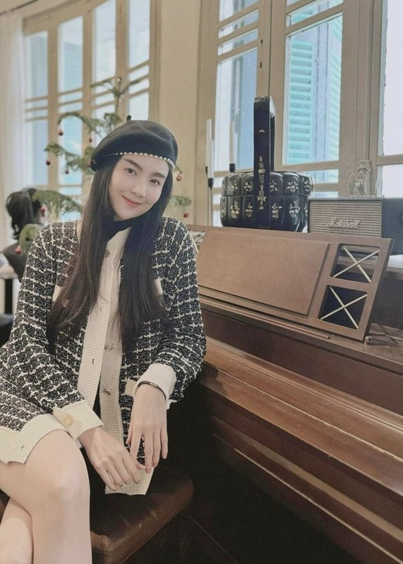 Sở hữu nhan sắc xinh đẹp không thua kém người mẫu, diễn viên, chiều cao 1m72 cùng hình thể chuẩn, Mai Ngọc từng nhận giải "MC xinh đẹp nhất VTV" khi tham gia cuộc thi "Vẻ đẹp VTV" năm 2016.