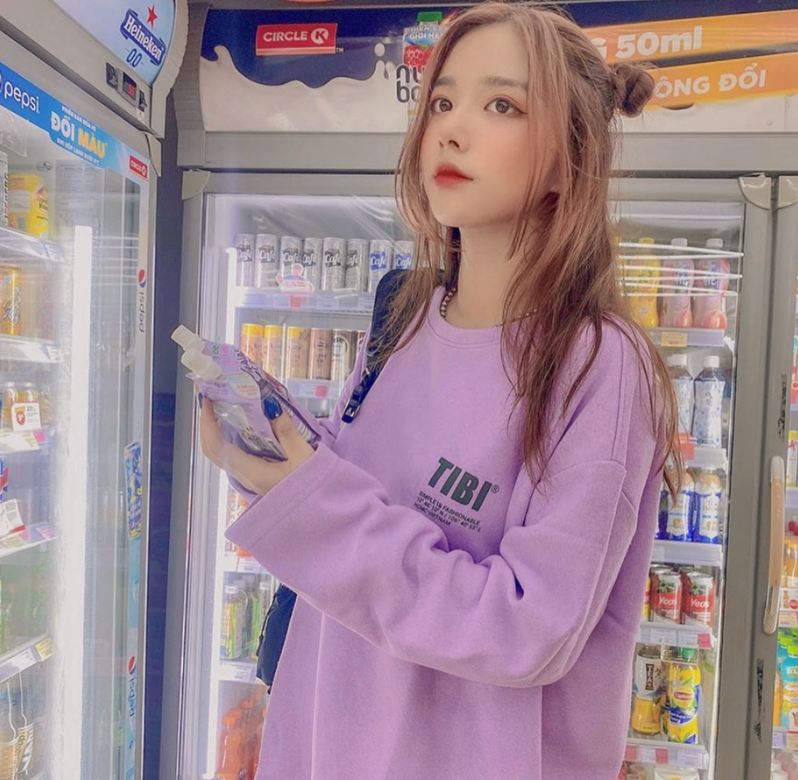 "Chúc mẹ không chỉ có ngày của mẹ mà tất cả các ngày trong năm, xuân - hạ - thu - đông, bất kỳ lúc nào mẹ cũng cảm thấy được hạnh phúc" - Hằng Phan viết.