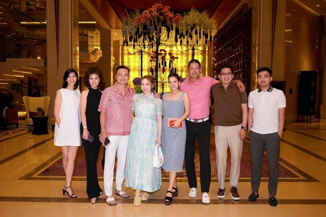 Lý Thùy Chang và Chi Bảo kết hôn từ năm 2021, cô là vợ thứ 3 của nam nghệ sĩ. Đầu năm 2022, Lý Thùy Chang hạ sinh con trai cho Chi Bảo.