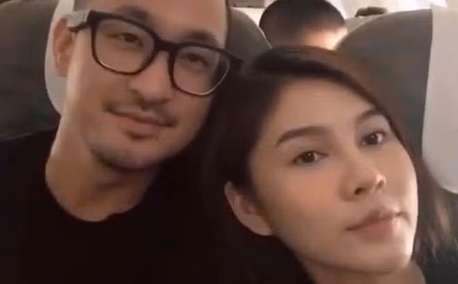 Kể từ khi công khai chuyện tình cảm với Hoàng Nam đến nay, Thu Hoài thường xuyên khoe những khoảnh khắc tình tứ, hạnh phúc của cả hai.