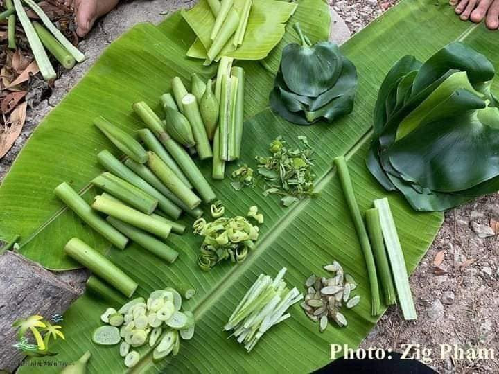 Cứ điểm chơi đồ hàng của những bé gái ngày xưa.