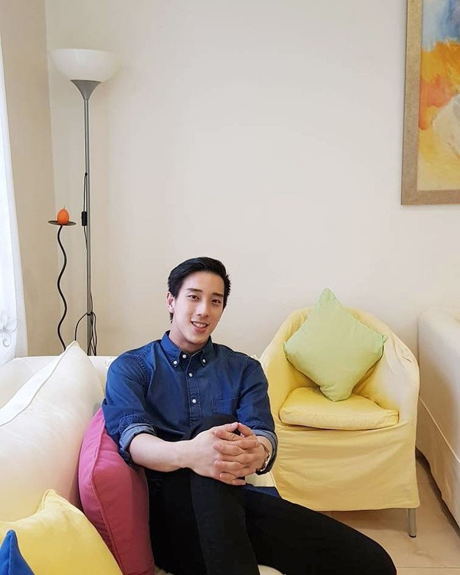 Anh chàng cũng là đại diện của Malaysia tham gia Thế vận hội mùa đông 2018 được tổ chức tại Pyeongchang, Hàn Quốc và gây ấn tượng mạnh. Nhờ đó, Julian được bổ nhiệm làm đại sứ du lịch của tỉnh Gangwon, Hàn Quốc.