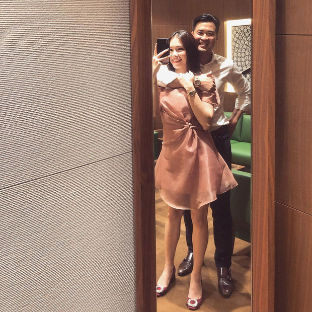 Vậy là dù chẳng thừa nhận một cách thẳng thắn nhưng việc "cặp đôi vàng trong làng rich kid" tan vỡ đã rõ mười mươi.