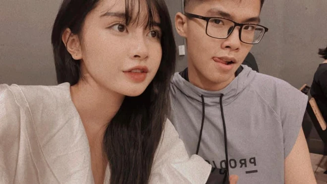 Chuyện tình của cả 2 khiến nhiều người ngưỡng mộ.