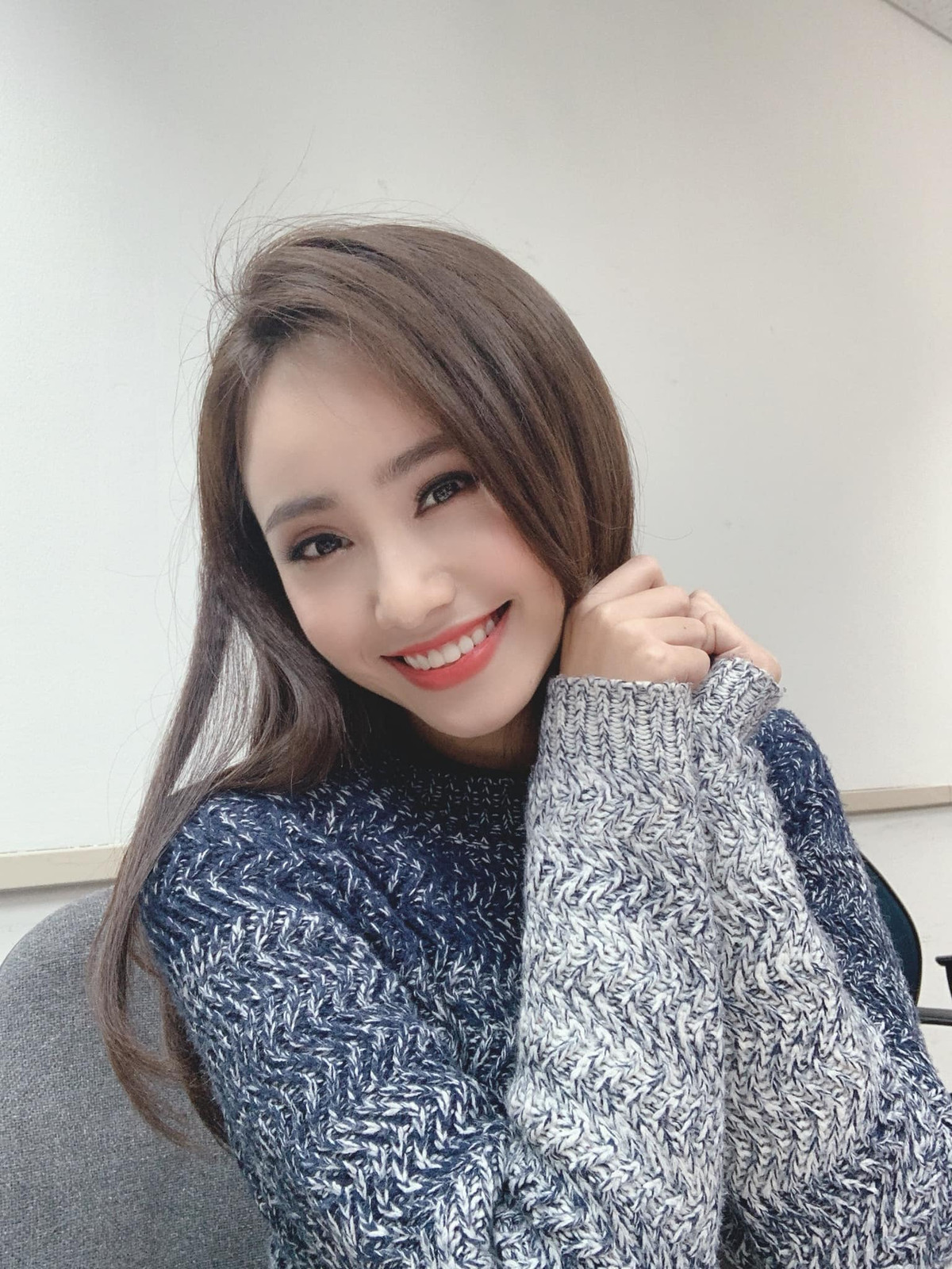 Bên cạnh đam mê với công việc, Xuân Anh còn rất thích bộ môn nhảy hiện đại. Trên Facebook cá nhân, cô nàng thường xuyên đăng tải clip nhảy vui nhộn, nhận được nhiều phản hồi tích cực từ phía đồng nghiệp, bạn bè.