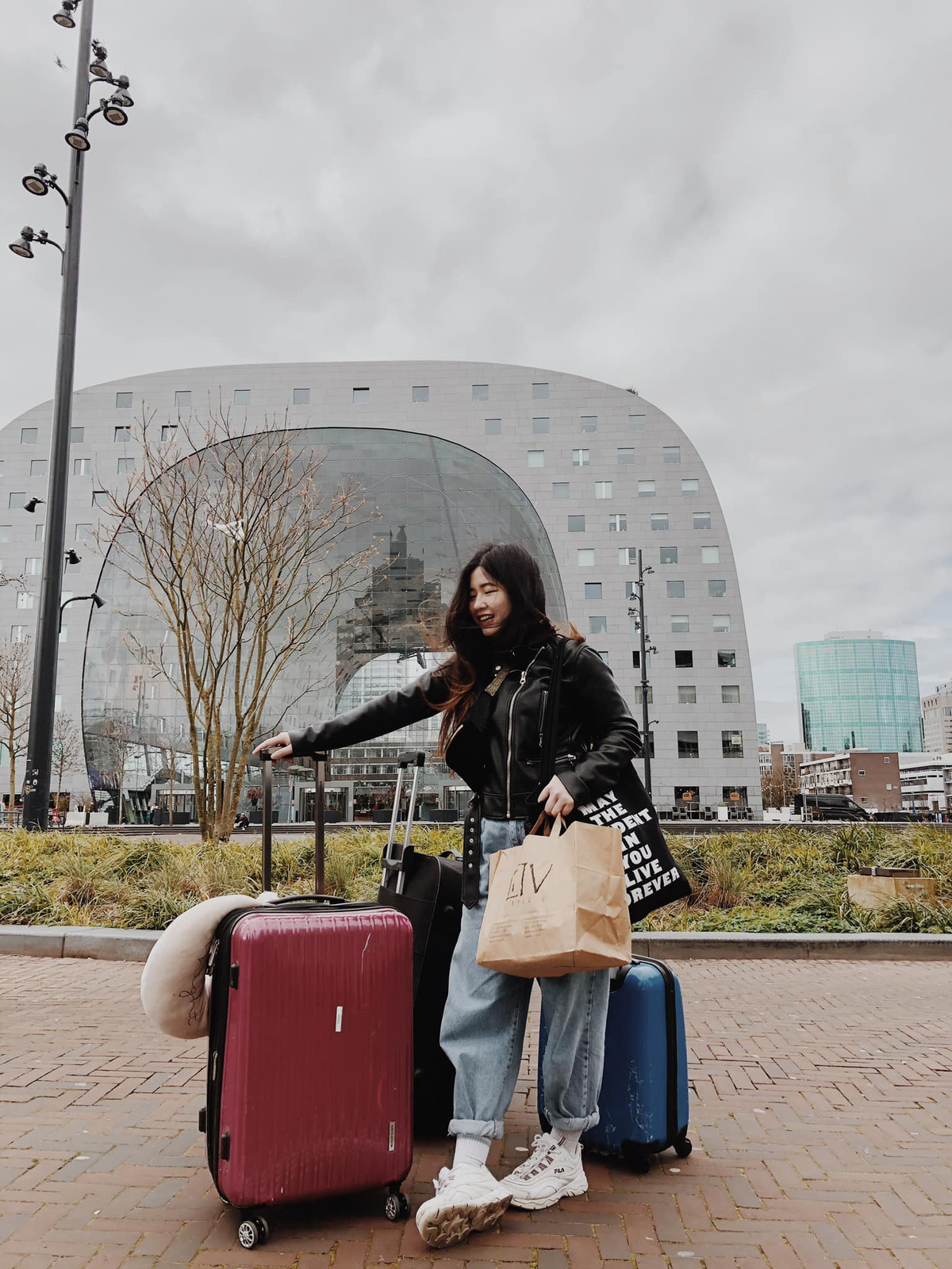 Nhat ky “chay dich Covid-19” tu Chau Au nu du hoc sinh Ha Lan