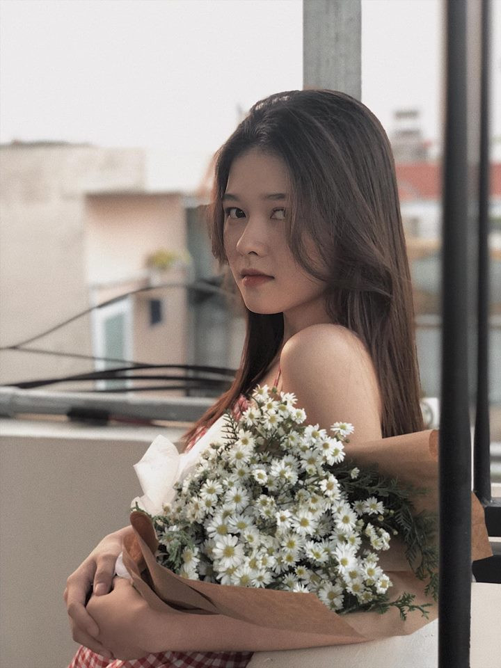 Hiện tại, những hình ảnh và thông tin của Mộng Cầm vẫn đang thu hút sự chú ý lớn từ CĐM.